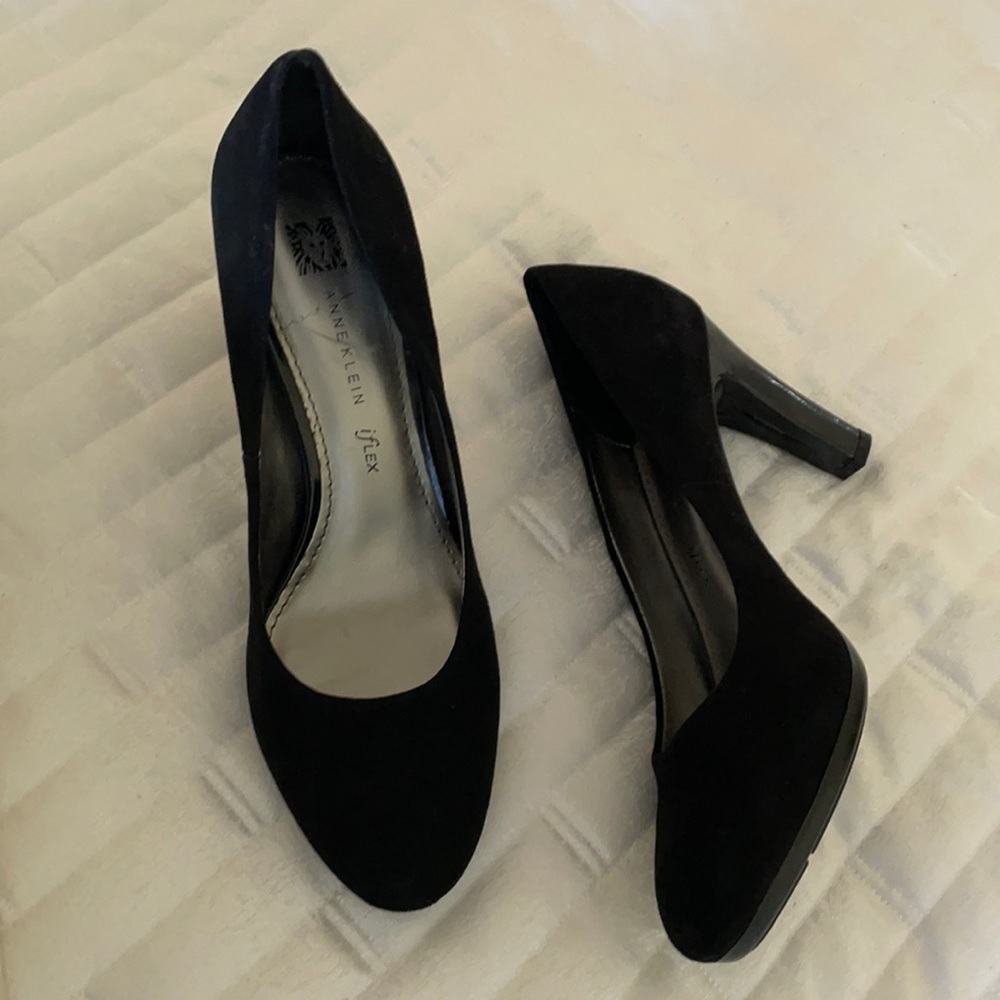 Anne Klein pumps